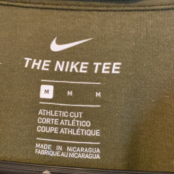 NWT Mens green Nike shirt size M - Picture 3 of 4